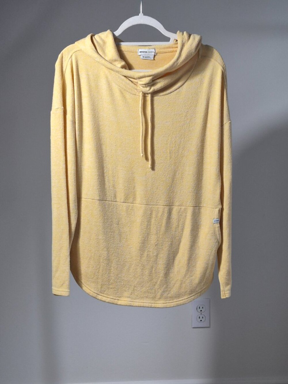 prAna Foresta Top M Women’s Yellow Tencel Modal Hooded Pullover Kangaroo Pocket